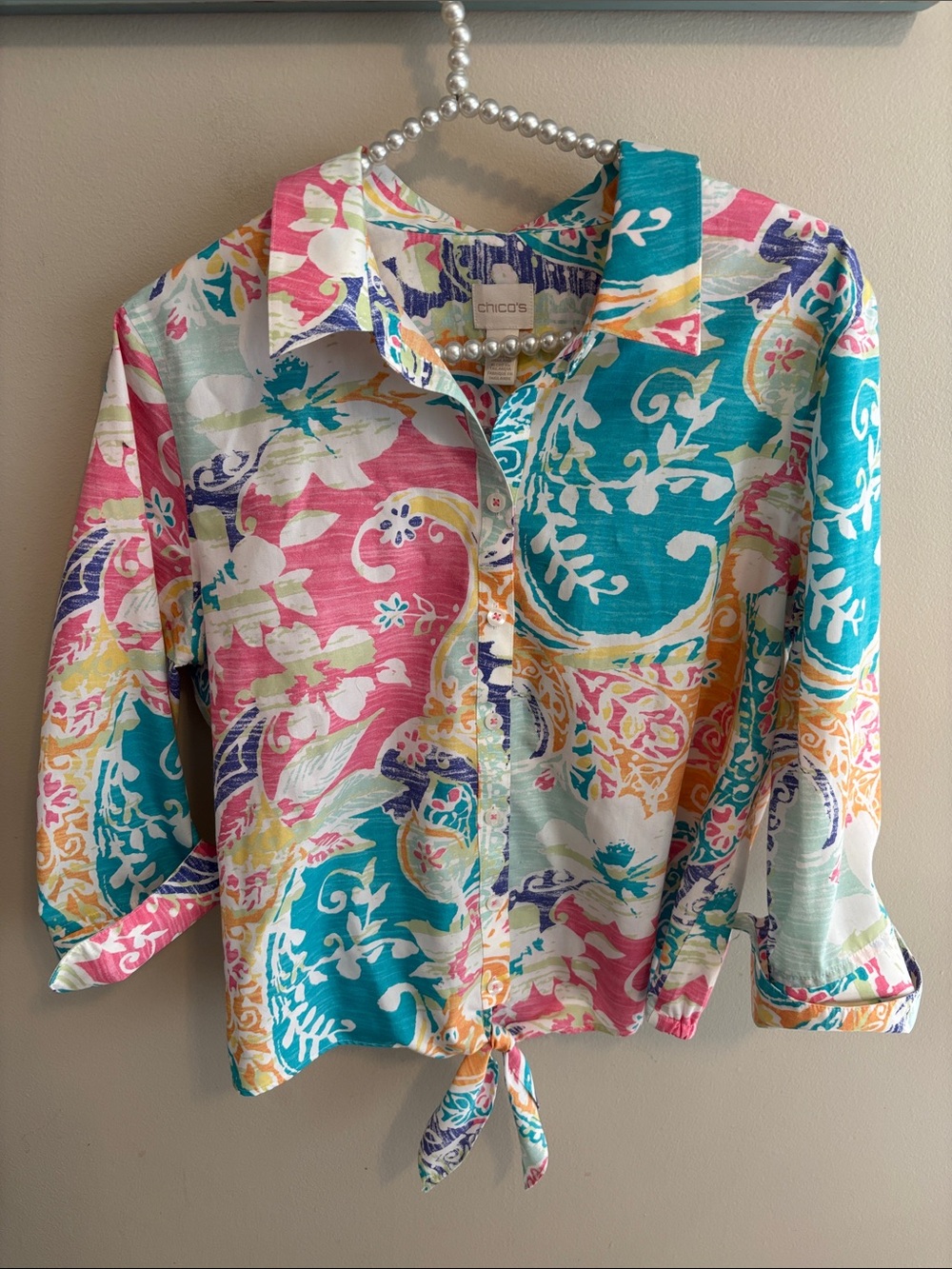 Chicos Tie Front Shirt Size 1 Medium 100% Cotton Paisley Floral Blouse